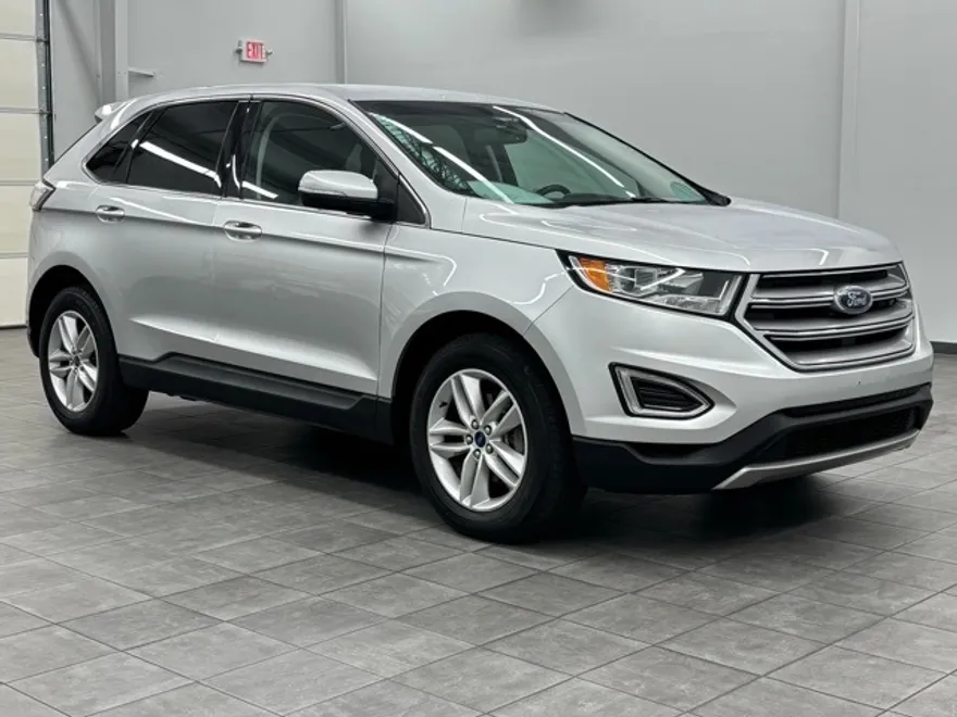 2017 Ford Edge SEL photo 1