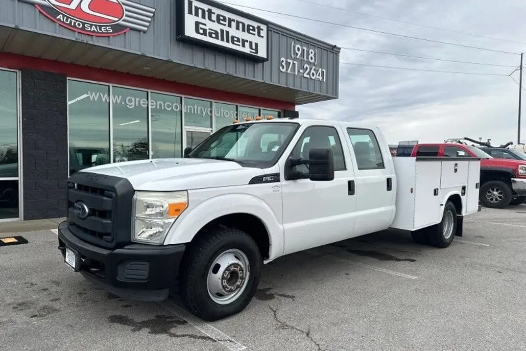 2016 Ford F-350 XL photo 1