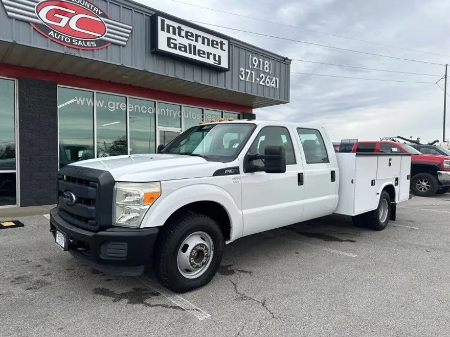 2016 Ford F-350 XL photo 1