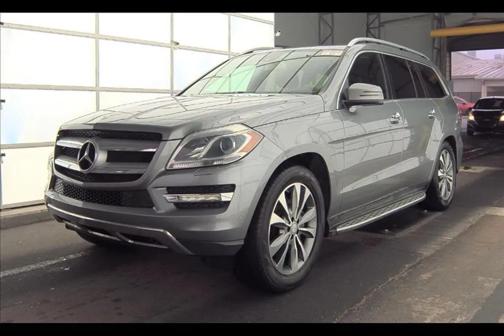 2016 Mercedes Benz GL 450 photo 1