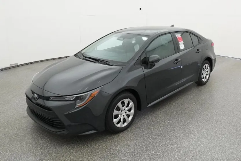 2025 Toyota Corolla LE photo 1