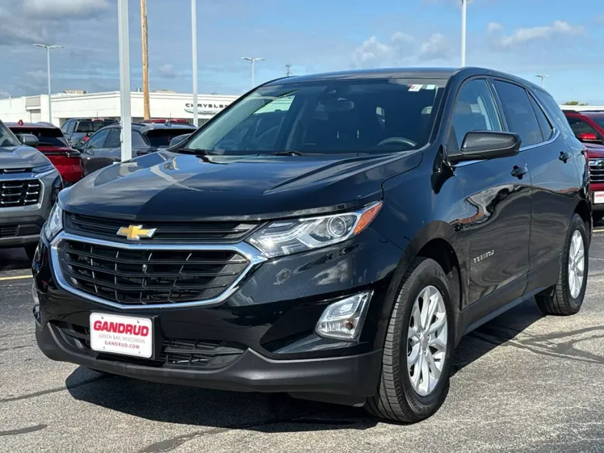 2020 Chevrolet Equinox LT photo 1