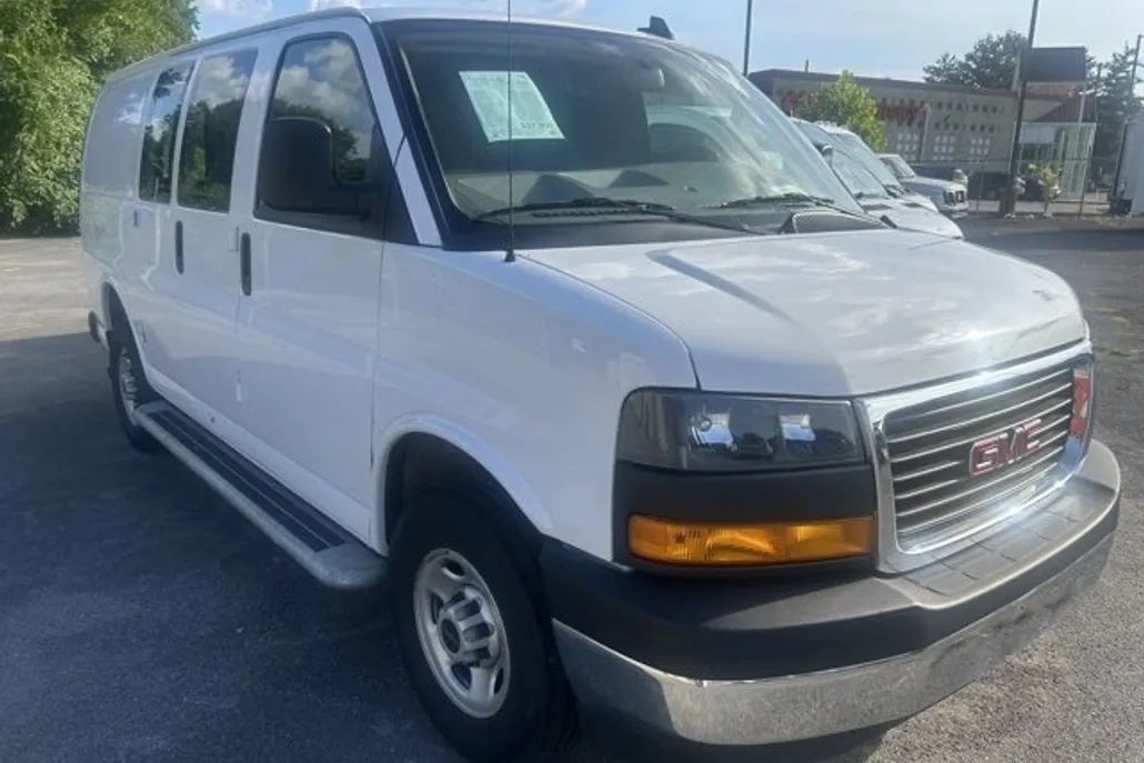 2024 Gmc Savana 2500 Cargo photo 1