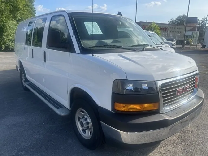 2024 Gmc Savana 2500 Cargo photo 1