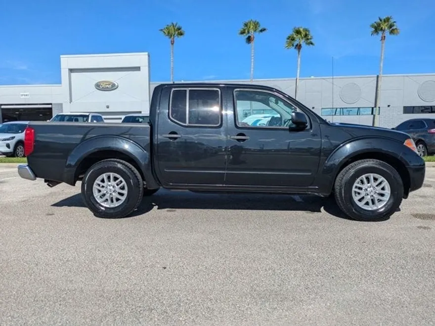 2019 Nissan Frontier SV photo 1
