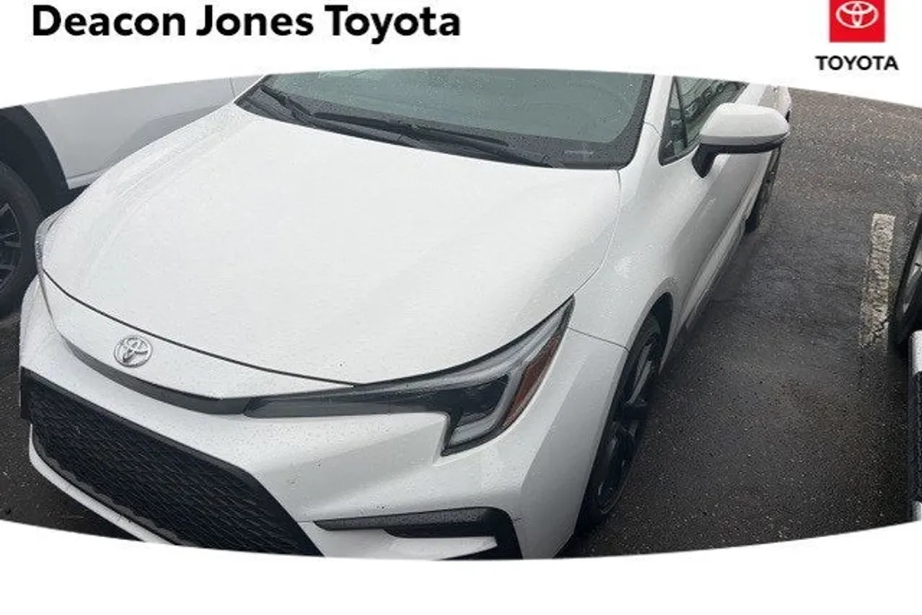 2024 Toyota Corolla SE photo 1