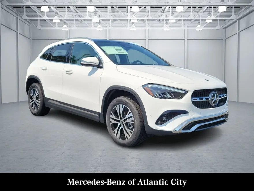 2025 Mercedes Benz GLA 250 4MATIC photo 1