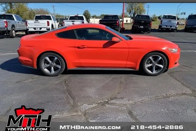 2015 Ford Mustang EcoBoost Premium photo 1