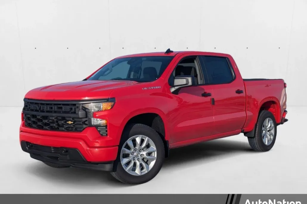 2025 Chevrolet Silverado 1500 Custom photo 1