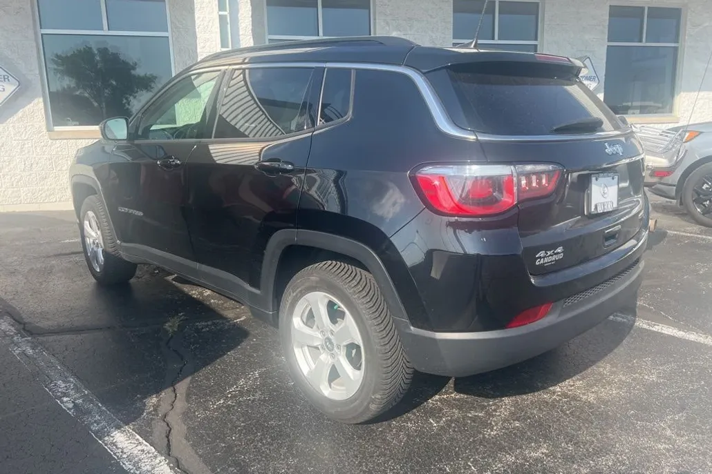 2020 Jeep Compass Latitude photo 1