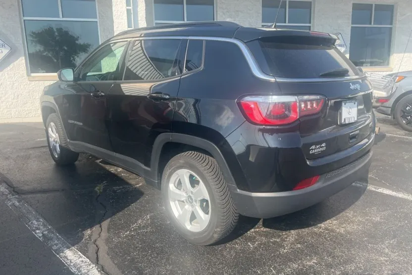 2020 Jeep Compass Latitude photo 1