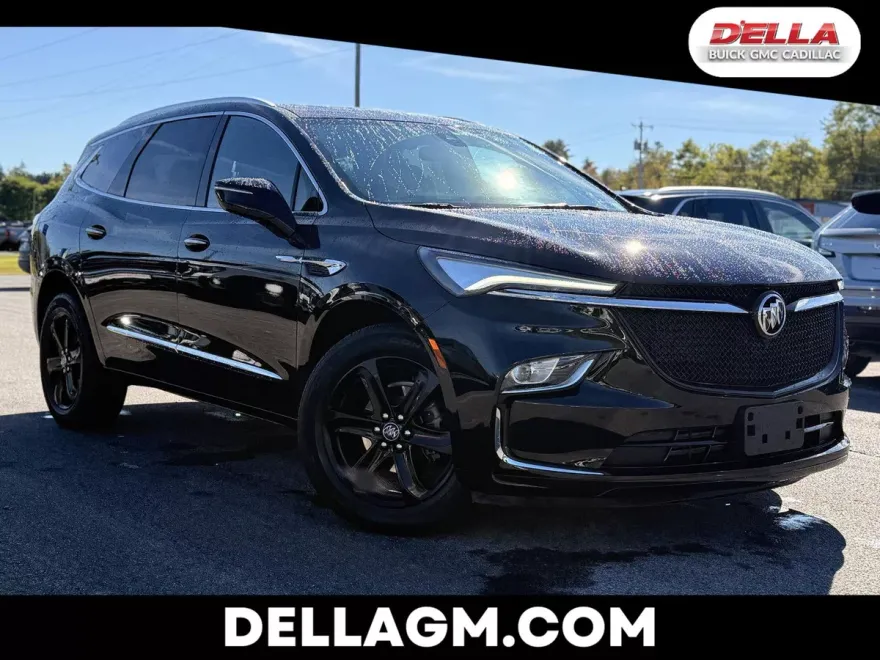 2023 Buick Enclave Essence photo 1