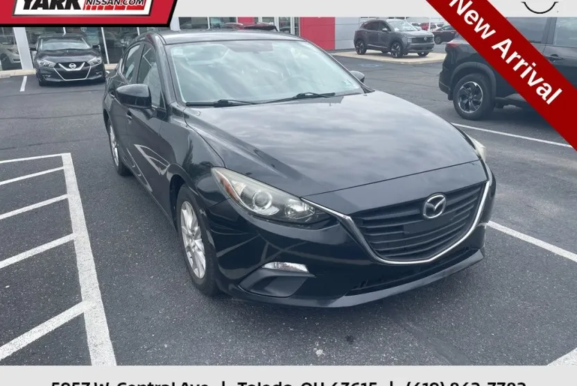 2016 Mazda Mazda3 i Sport photo 1