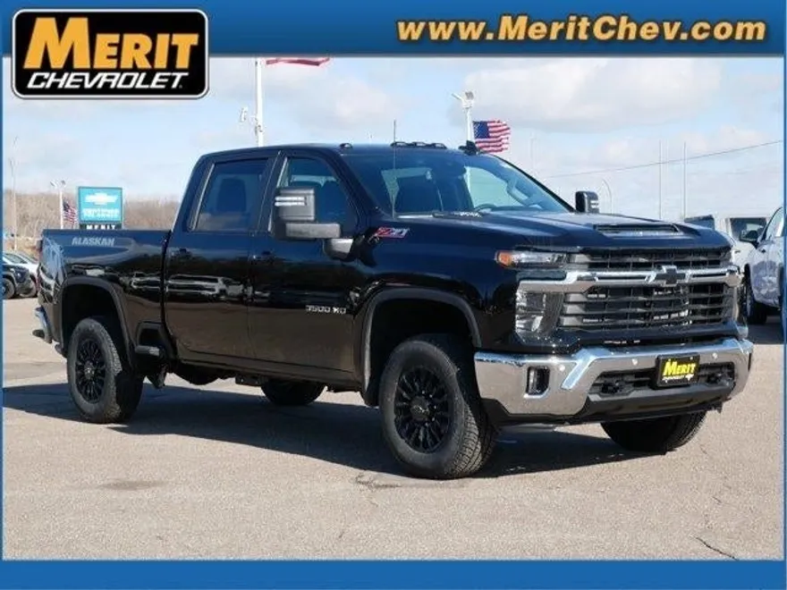 2025 Chevrolet Silverado 3500HD LT photo 1