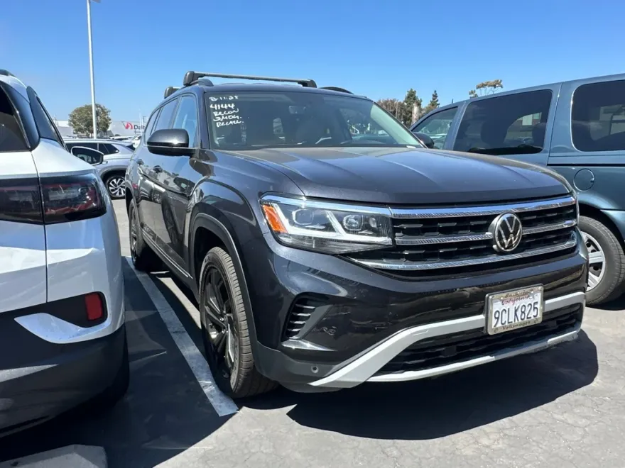 2022 Volkswagen Atlas SE Technology photo 1