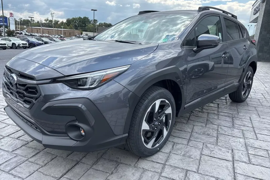 2025 Subaru Crosstrek Limited photo 1