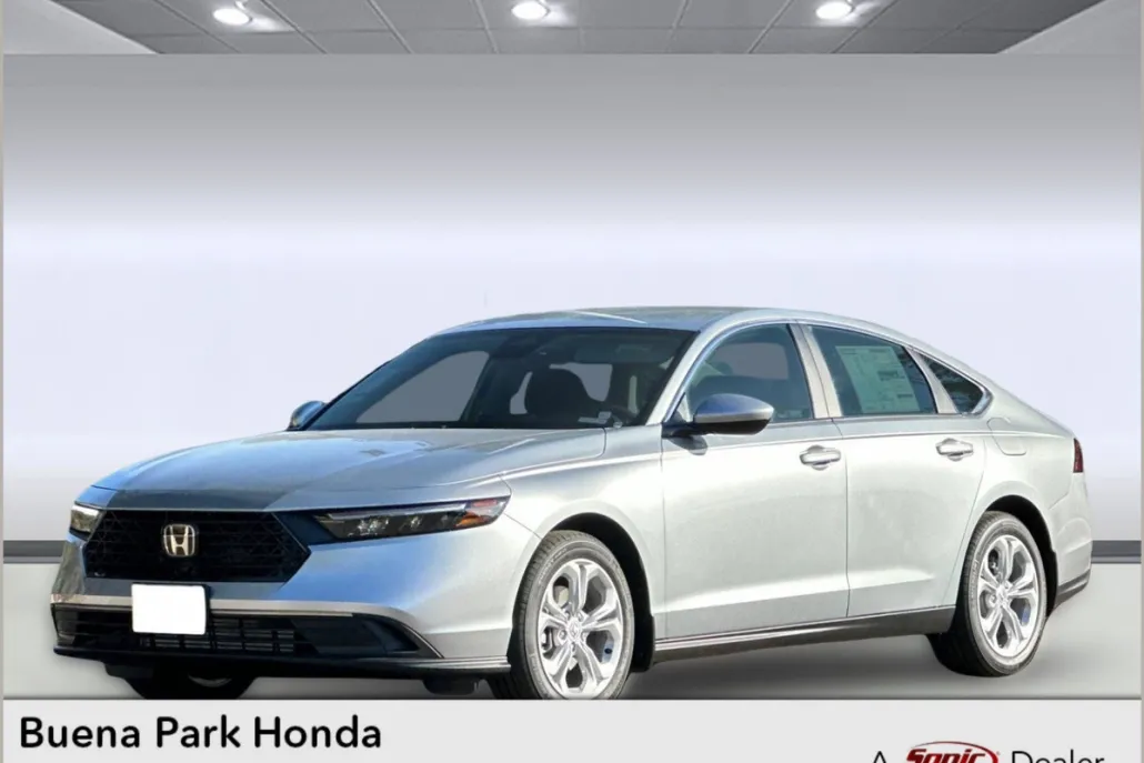 2025 Honda Accord LX photo 1