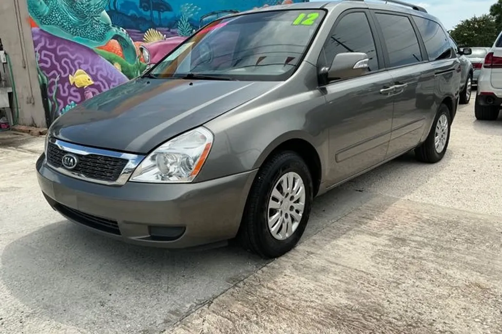 2019 Dodge Grand Caravan SXT photo 1