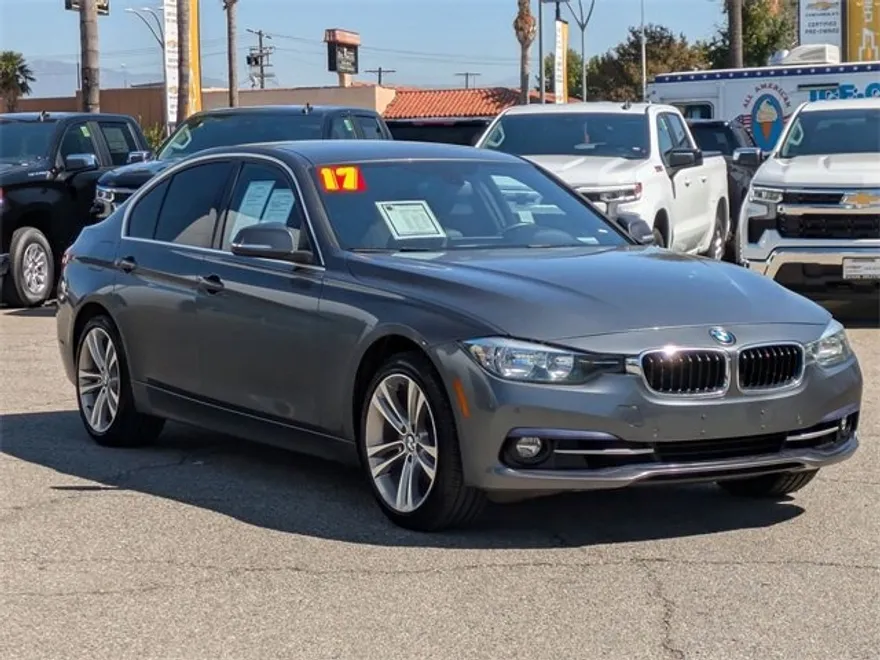 2017 Bmw 330i photo 1