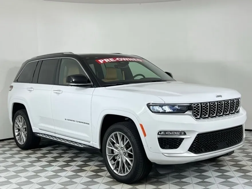2023 Jeep Grand Cherokee Summit photo 1