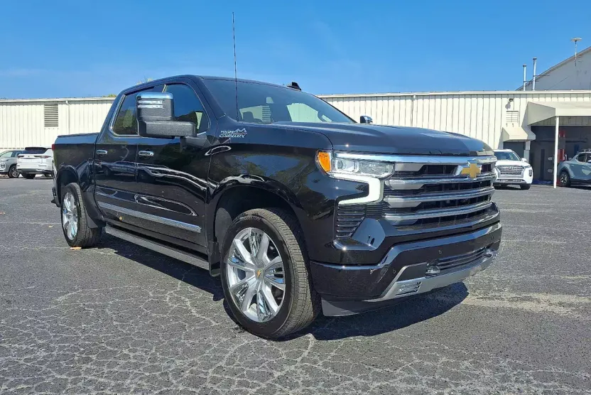 2024 Chevrolet Silverado 1500 High Country photo 1