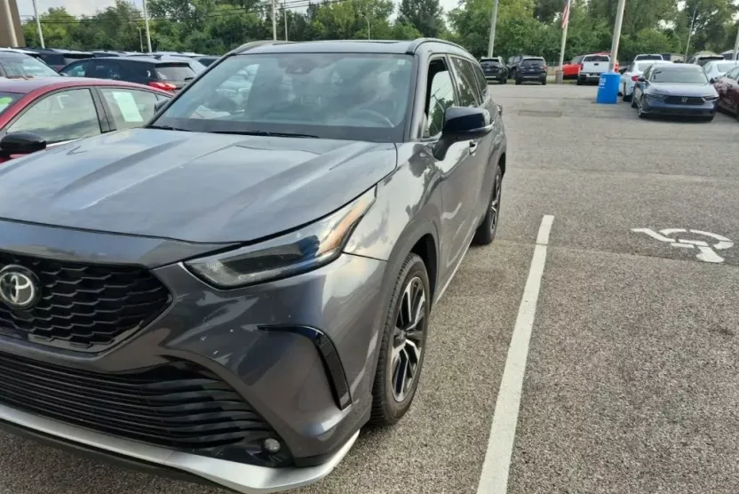 2022 Toyota Highlander XSE Sport photo 1