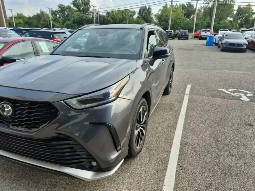 2022 Toyota Highlander XSE Sport photo 1