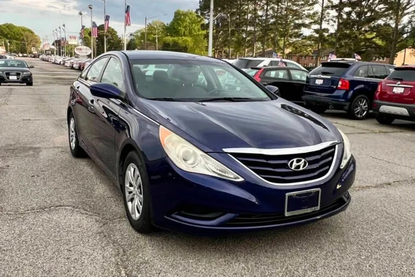 2013 Hyundai Sonata GLS photo 1
