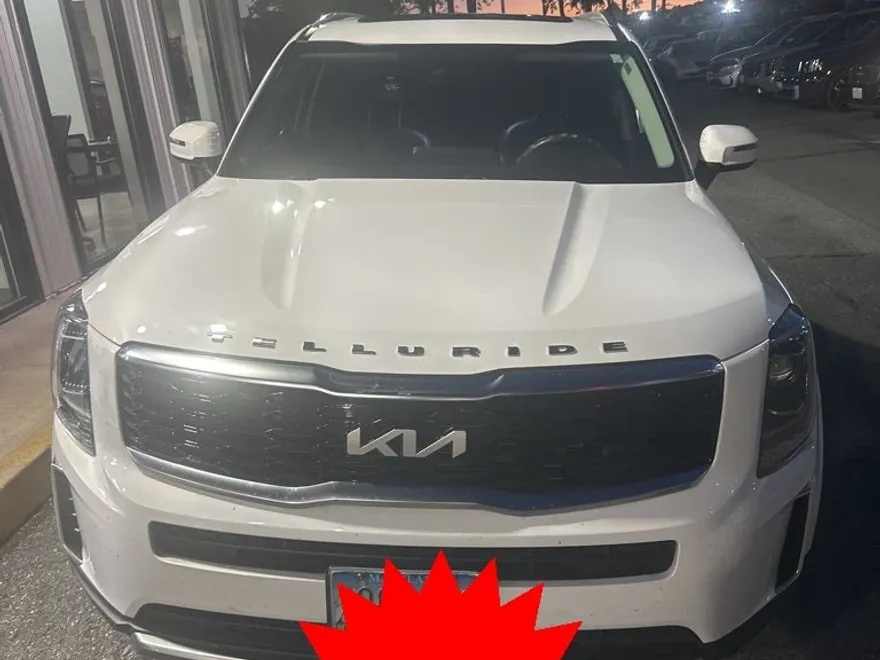 2022 Kia Telluride S photo 1