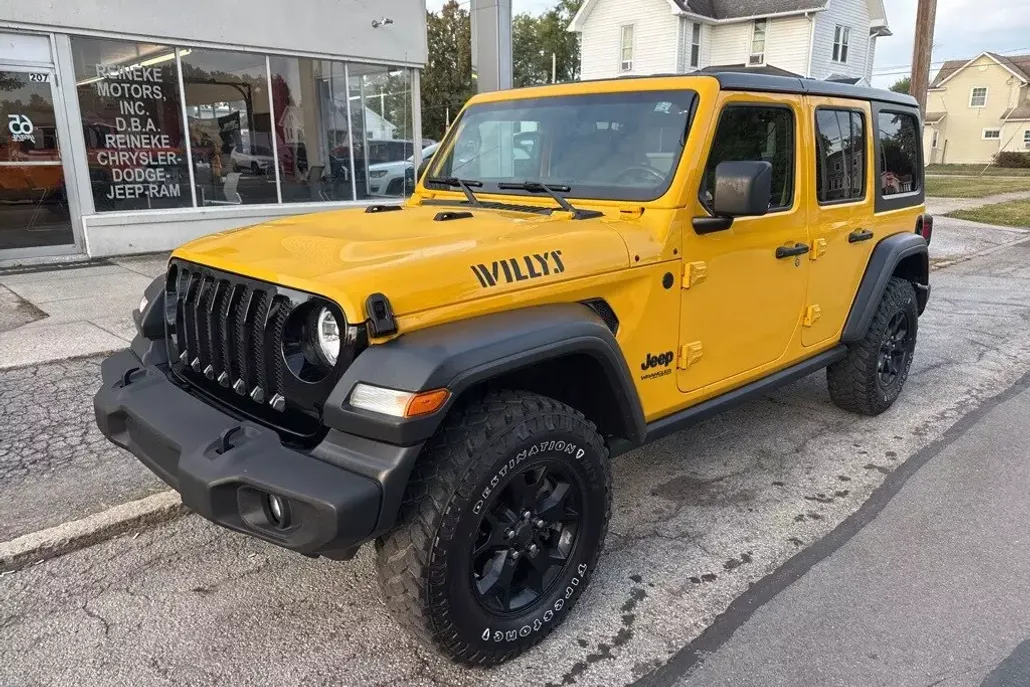 2020 Jeep Wrangler Unlimited Willys photo 1