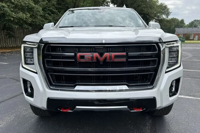 2021 Gmc Yukon XL AT4 photo 1