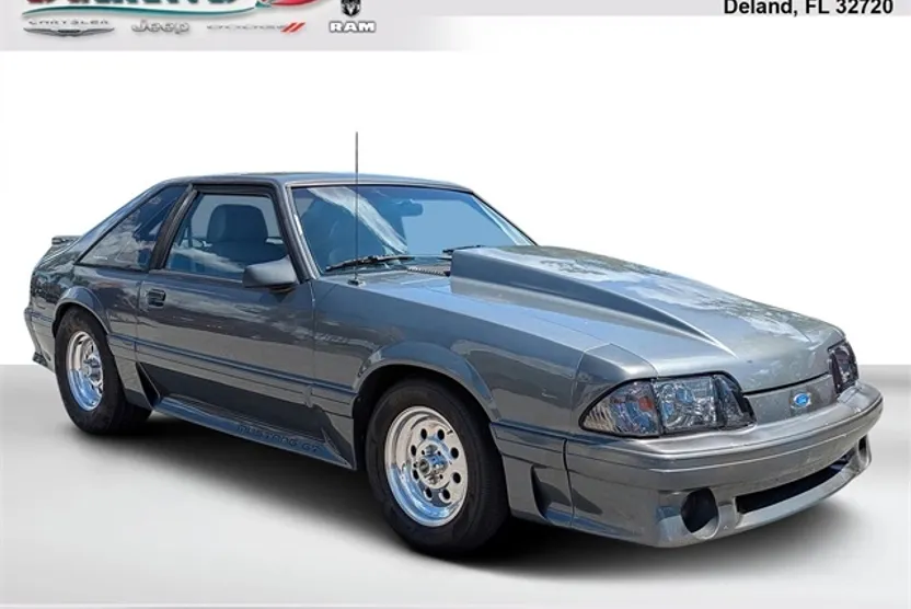 1989 Ford Mustang GT photo 1