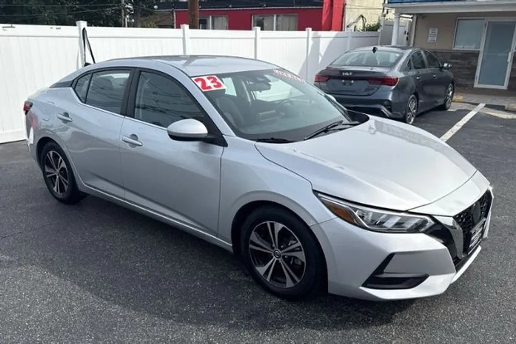 2023 Nissan Sentra SV photo 1