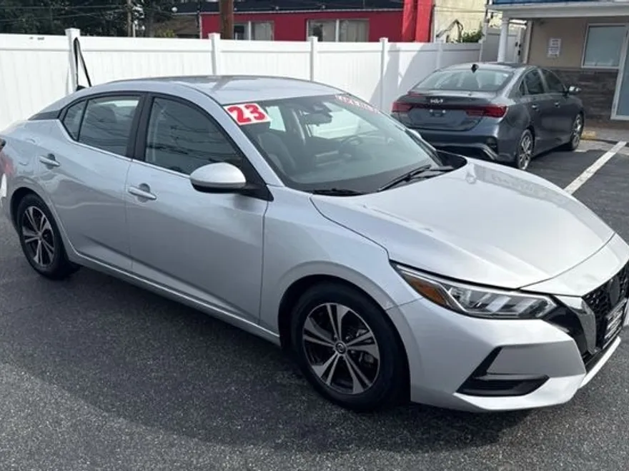 2023 Nissan Sentra SV photo 1