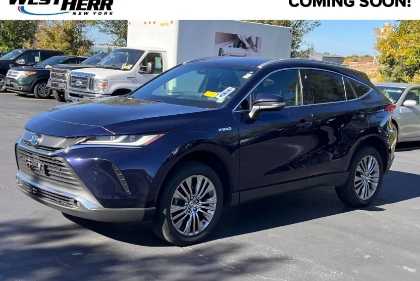 2021 Toyota Venza XLE photo 1