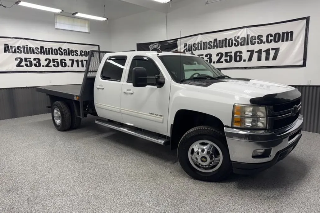 2011 Chevrolet Silverado 3500HD LTZ photo 1