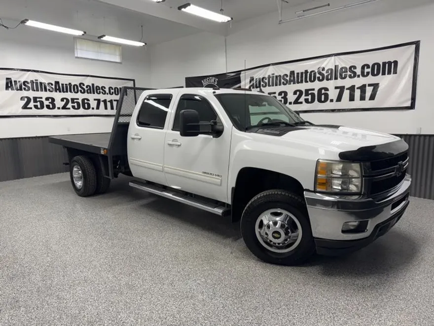 2011 Chevrolet Silverado 3500HD LTZ photo 1