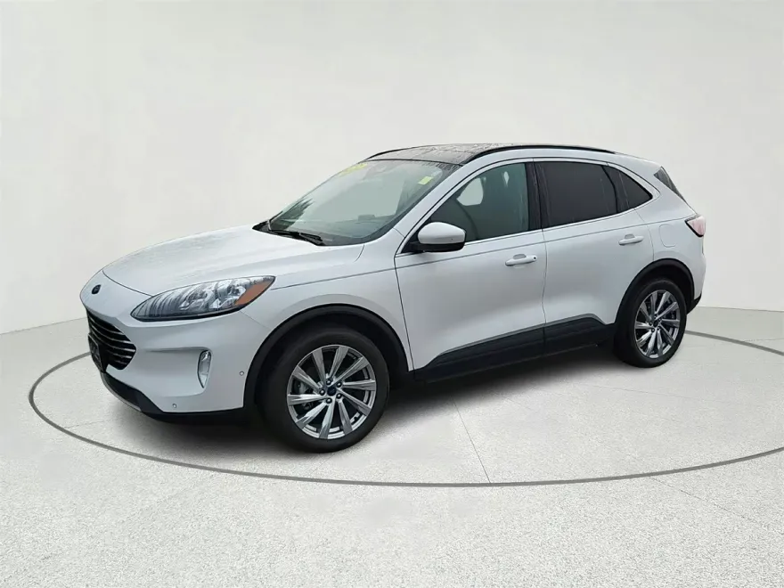 2022 Ford Escape Titanium photo 1