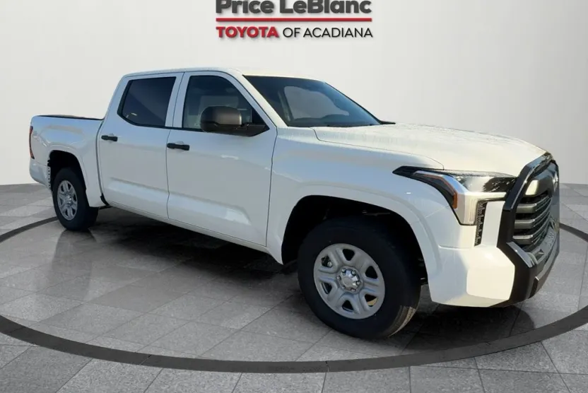 2026 Toyota Tundra SR CrewMax photo 1