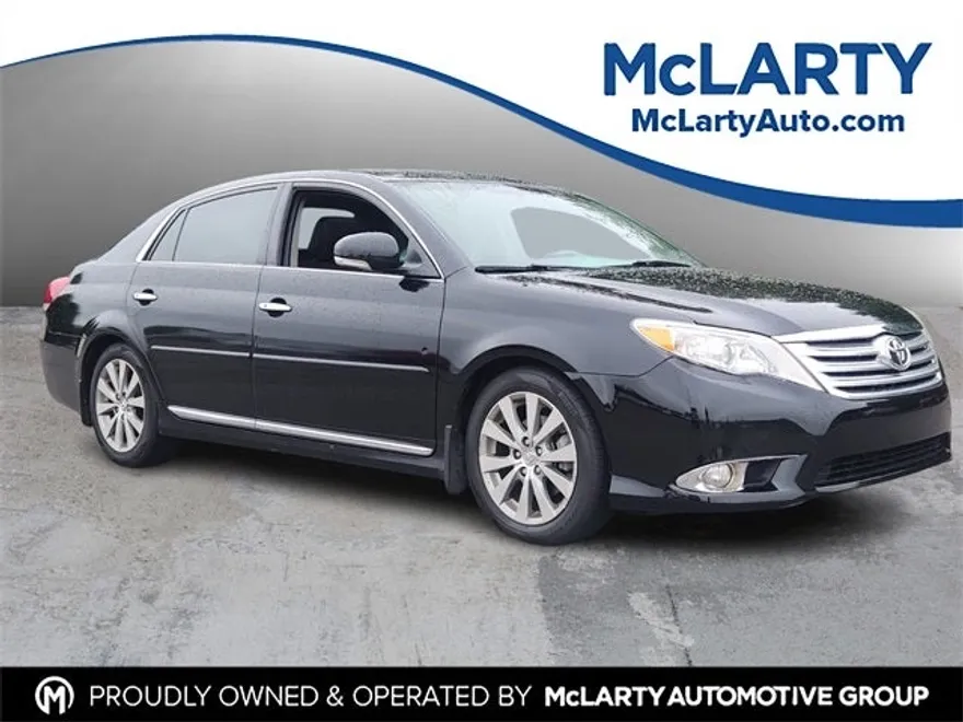 2012 Toyota Avalon Limited photo 1