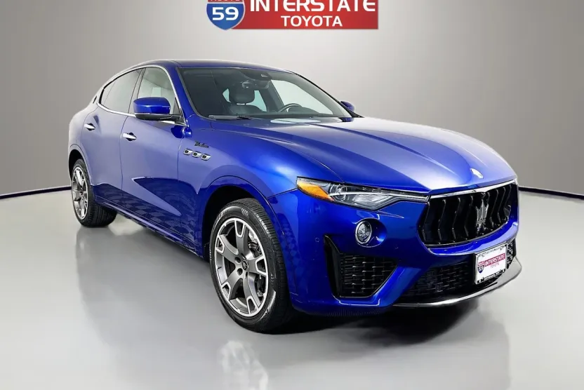 2023 Maserati Levante Modena S photo 1