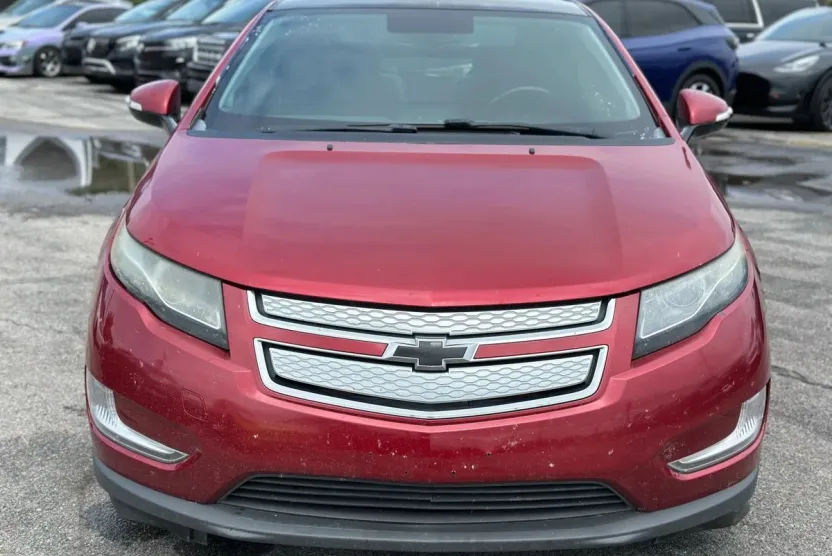 2011 Chevrolet Volt Premium photo 1
