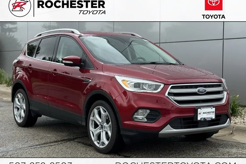 2017 Ford Escape Titanium photo 1