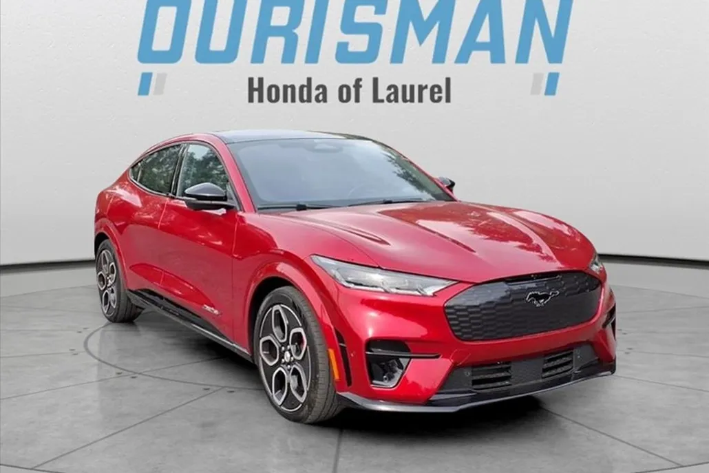 2022 Ford Mustang Mach-E GT photo 1