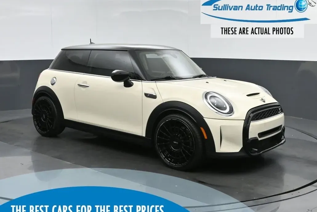 2022 Mini Cooper Hardtop S photo 1