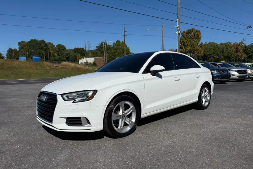 2017 Audi A3 2.0 TFSI Premium photo 1