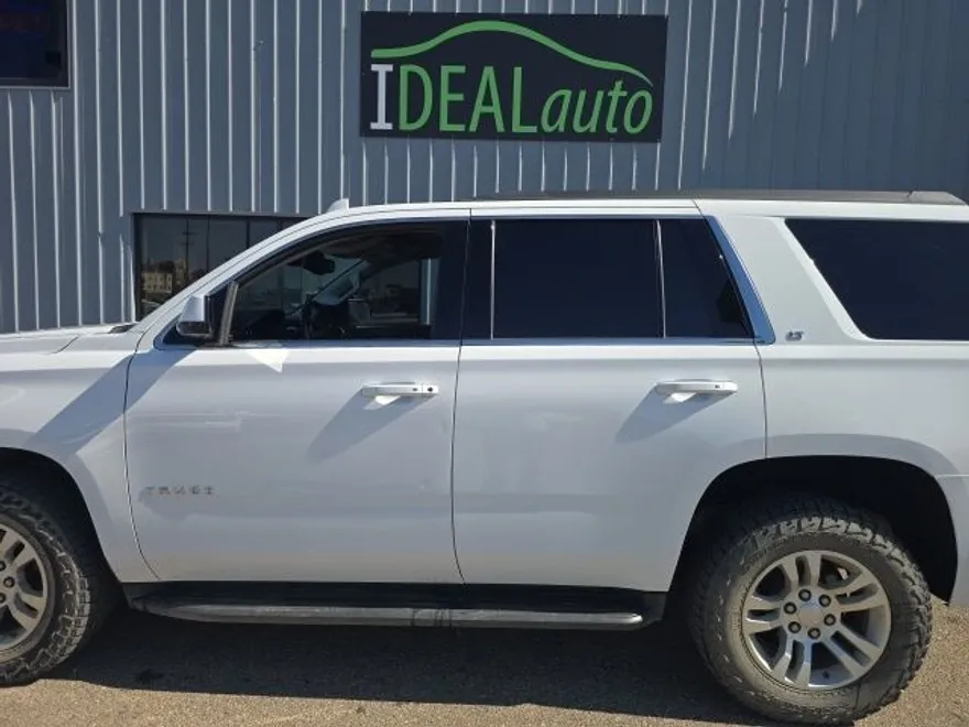2020 Chevrolet Tahoe LT photo 1