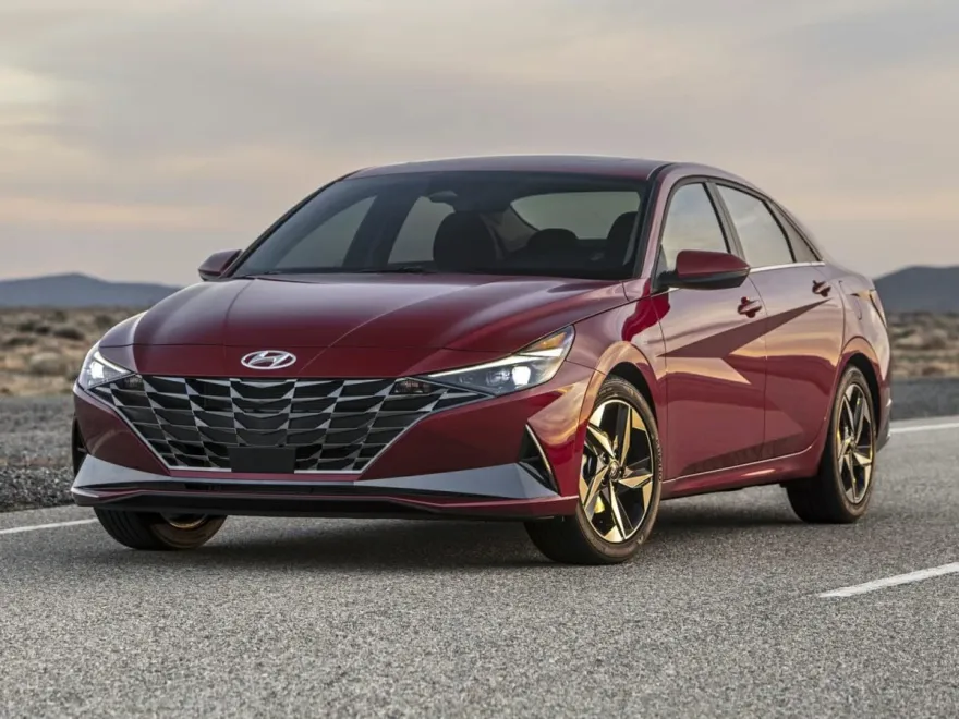 2023 Hyundai Elantra SEL Convenience photo 1
