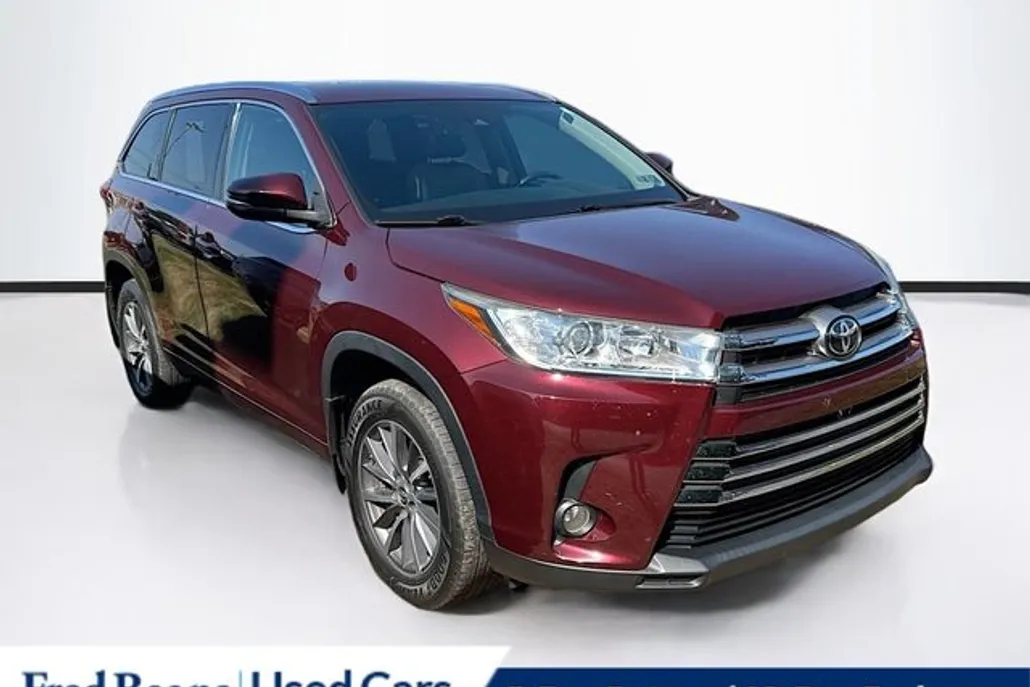 2017 Toyota Highlander XLE photo 1