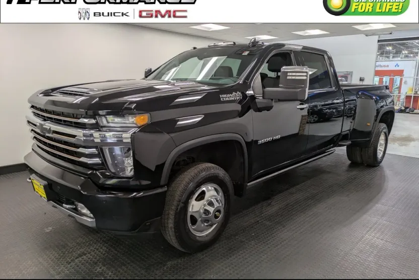 2023 Chevrolet Silverado 3500HD High Country photo 1